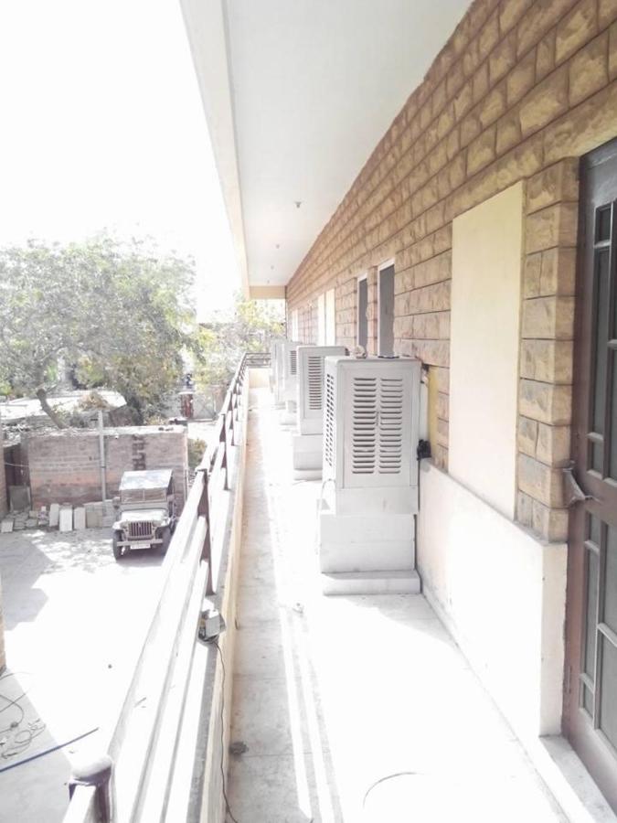 Gargi Girls Hostel Джодпур Екстериор снимка
